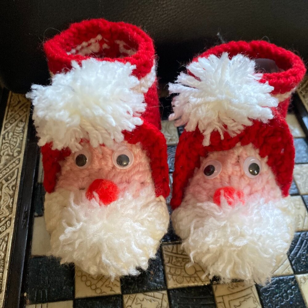 Handmade Santa Claus booties for babies